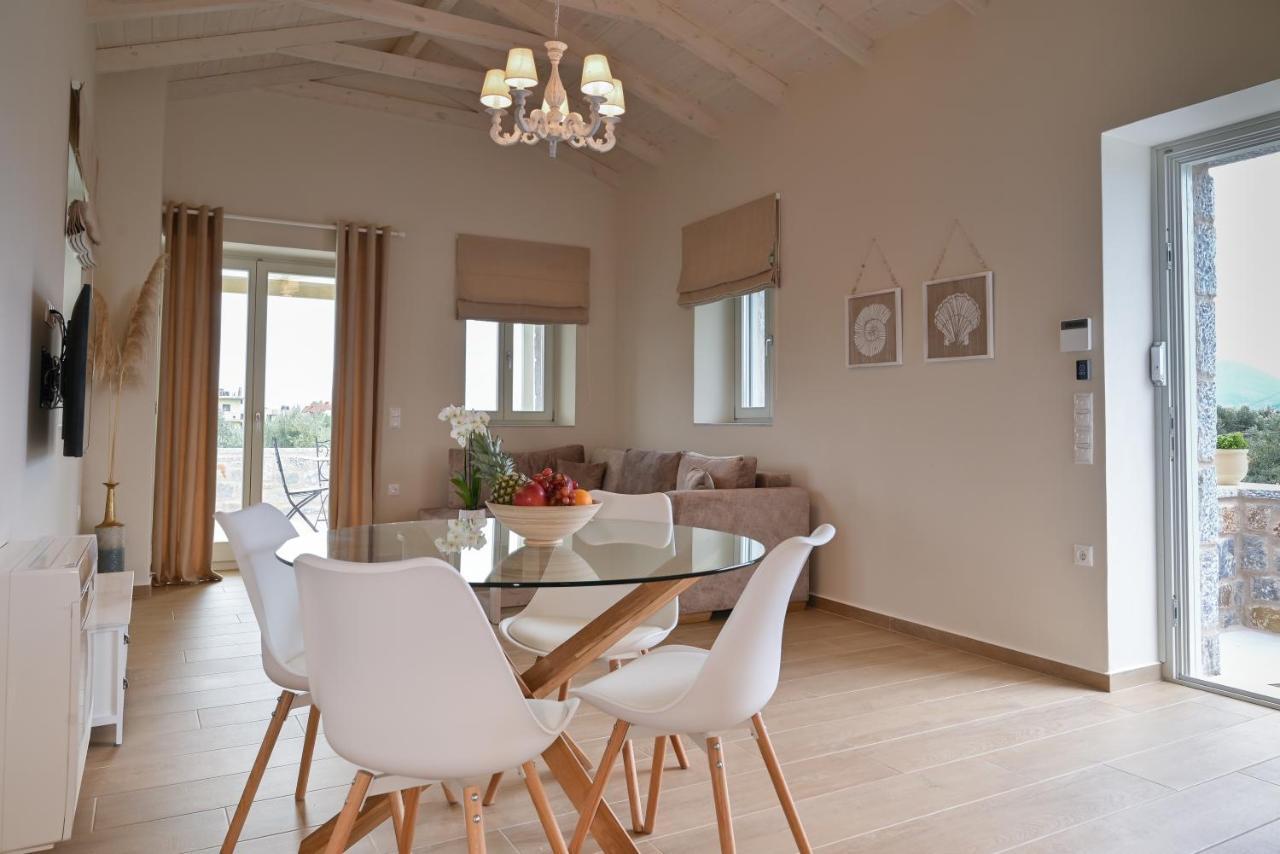 Efmar Exclusive Residences Gytheio Oda fotoğraf