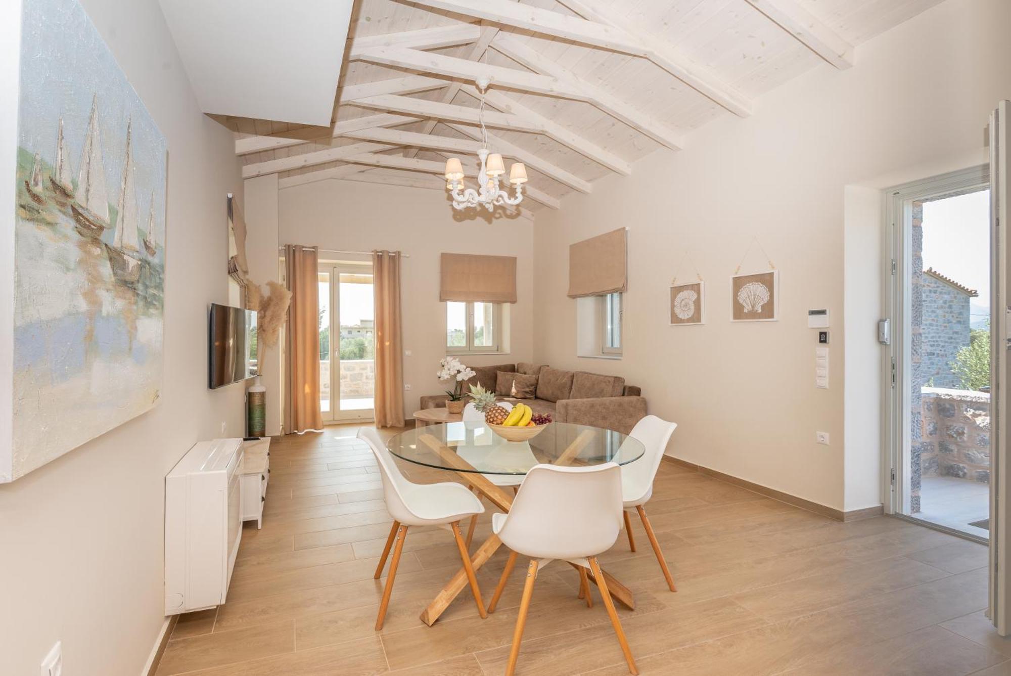 Efmar Exclusive Residences Gytheio Dış mekan fotoğraf